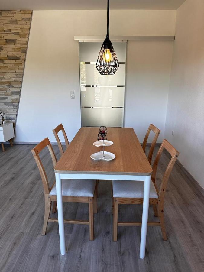 A&V Apartments Wunderschoene Rheinblick Wohnung Zum Entspannen Apt Ela Duisburg Ngoại thất bức ảnh