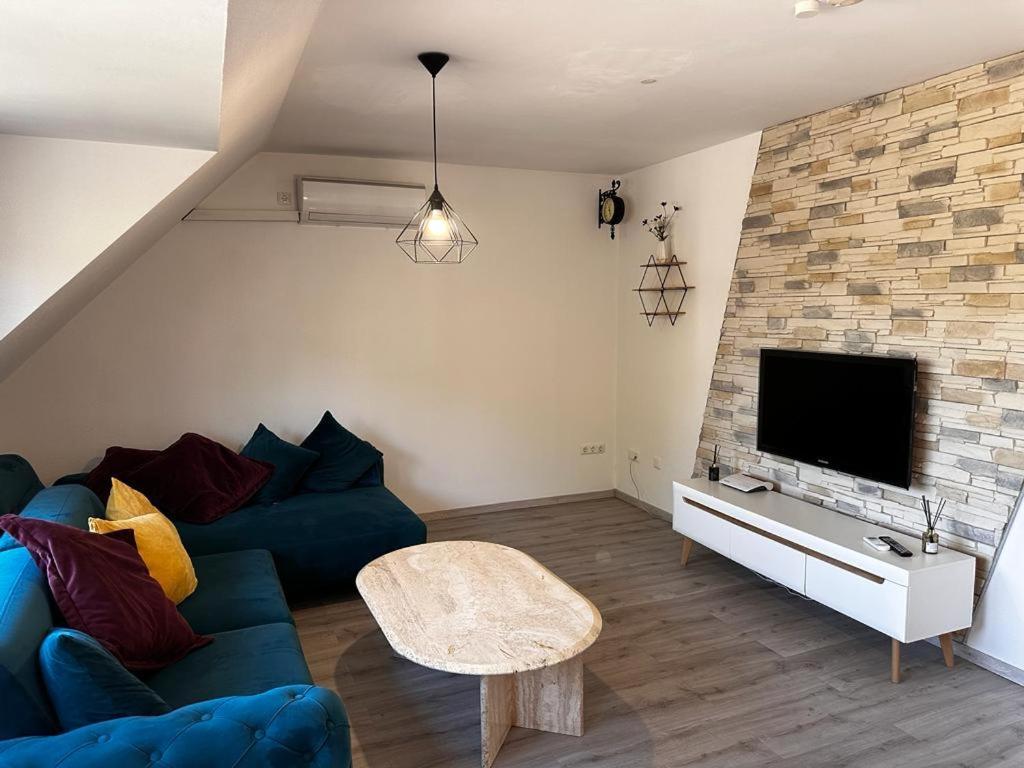 A&V Apartments Wunderschoene Rheinblick Wohnung Zum Entspannen Apt Ela Duisburg Ngoại thất bức ảnh